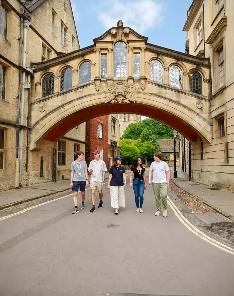 Summer Programs in the United Kingdom for High School Students 1
