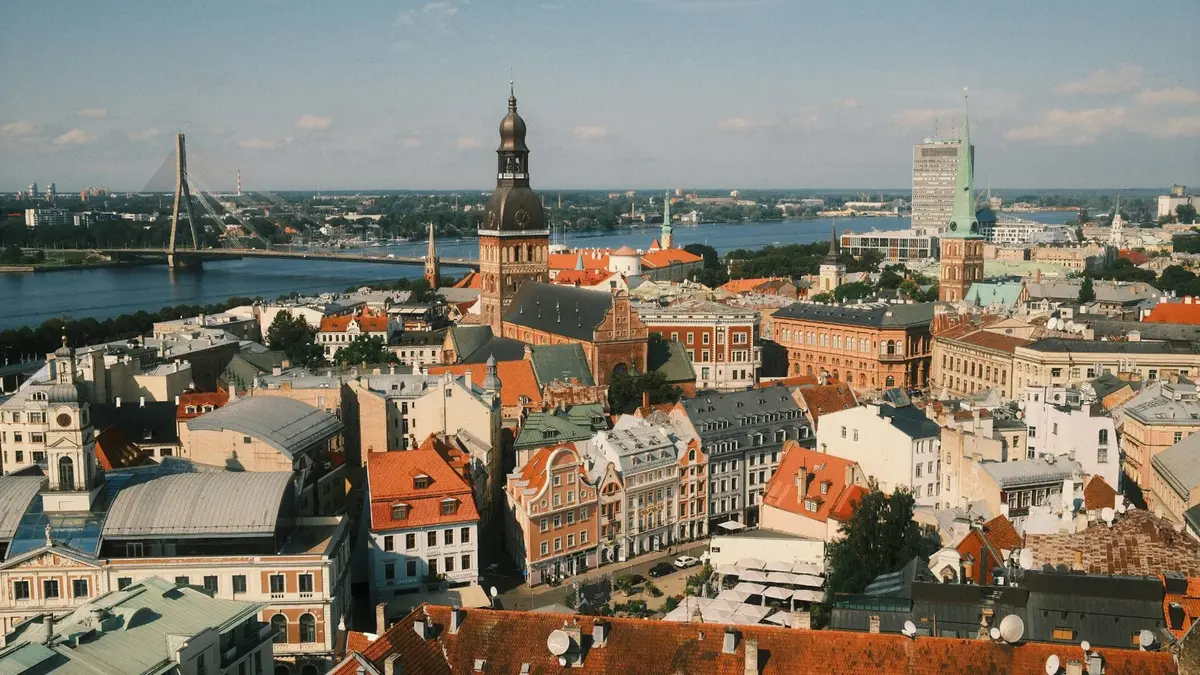 15 Summer Programs for High School Students in Europe