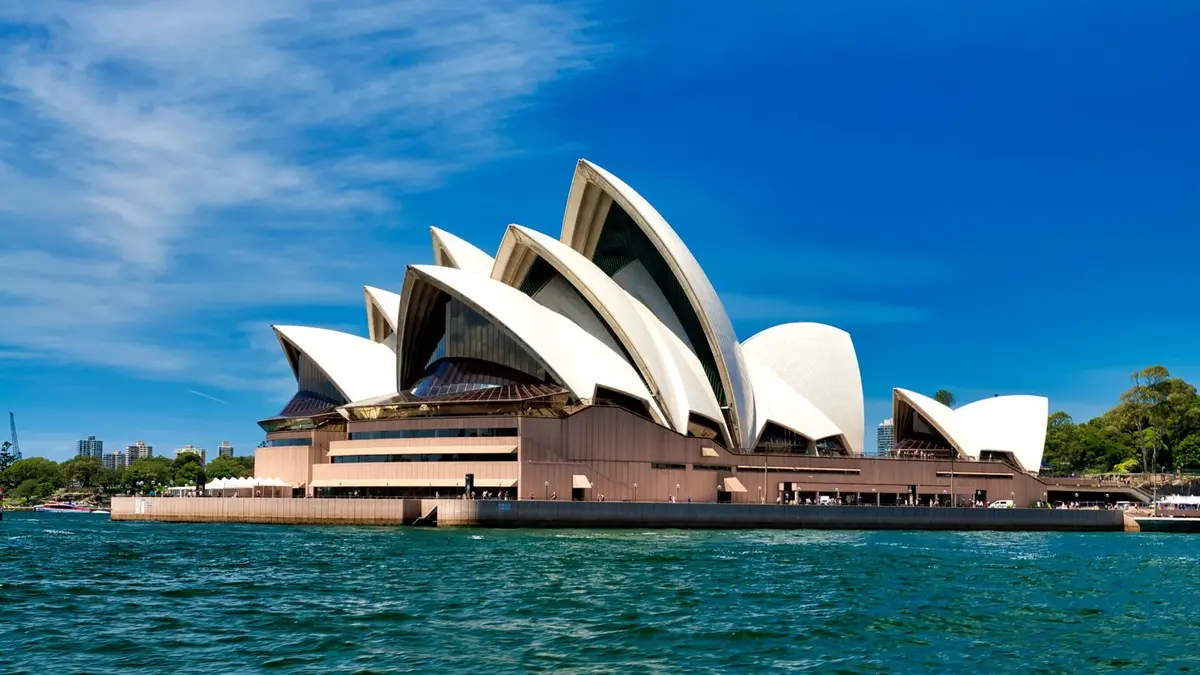 15 Software Development & AI Summer Programs in Australia for High School Students