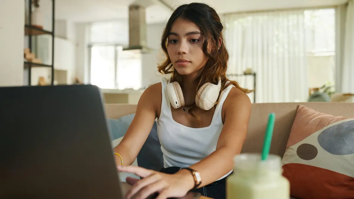 15 Software Development & AI Summer Programs in Asia for High School Students