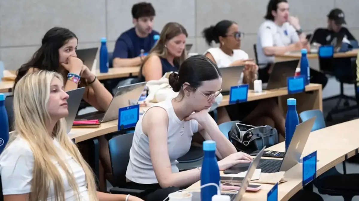 15 Social Sciences Programs in Europe for High School Students 3