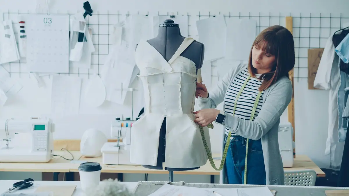 15 Pre-College Fashion Summer Camps for High School Students