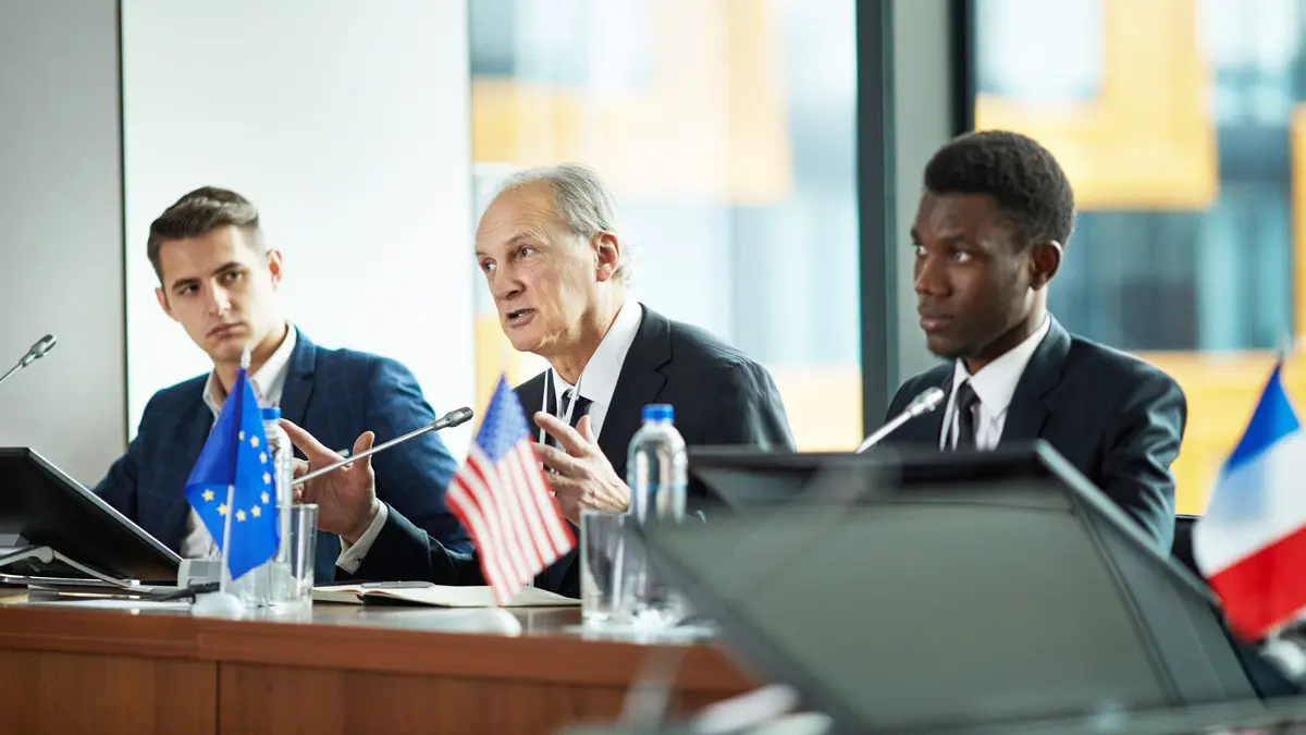 15 Politics Summer Schools for High School Students