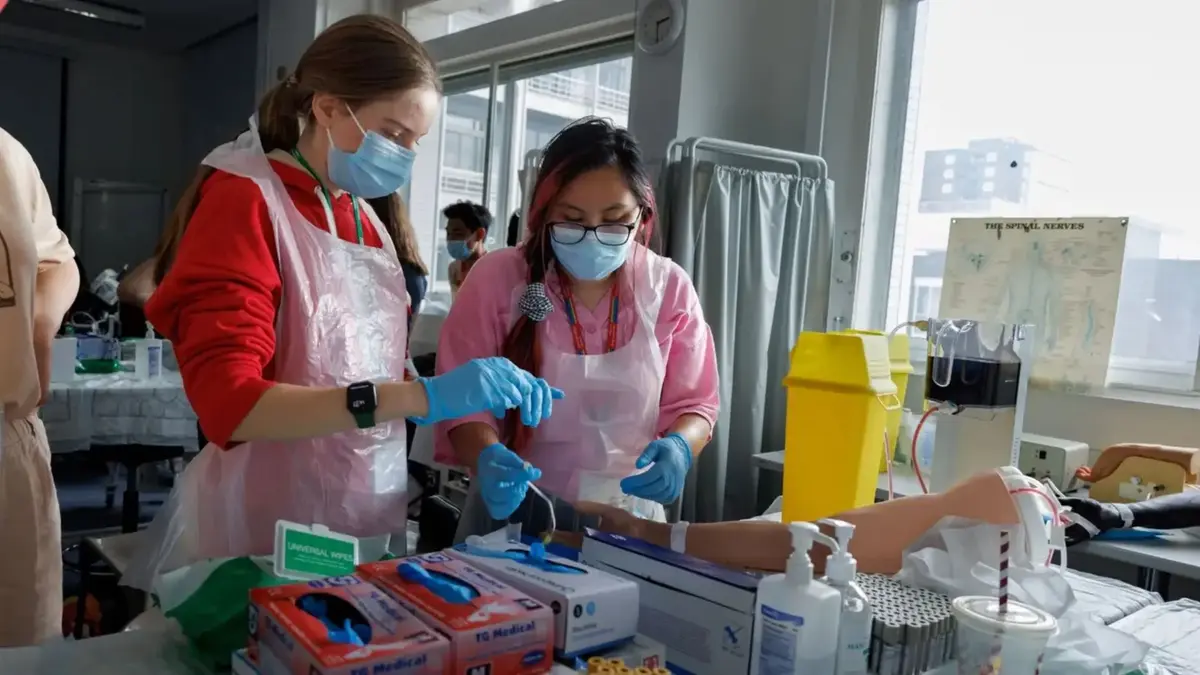 15 Physics Camps in the UK for High School Students 2