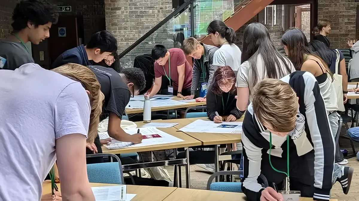15 Paid Programmes in Cambridge for High School Students 3
