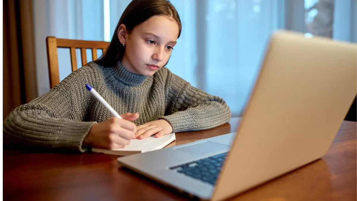 15 Online Stem Programs for High School Students