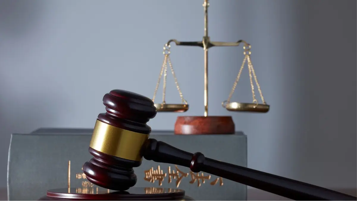 15 Online Law Programs for High School Students