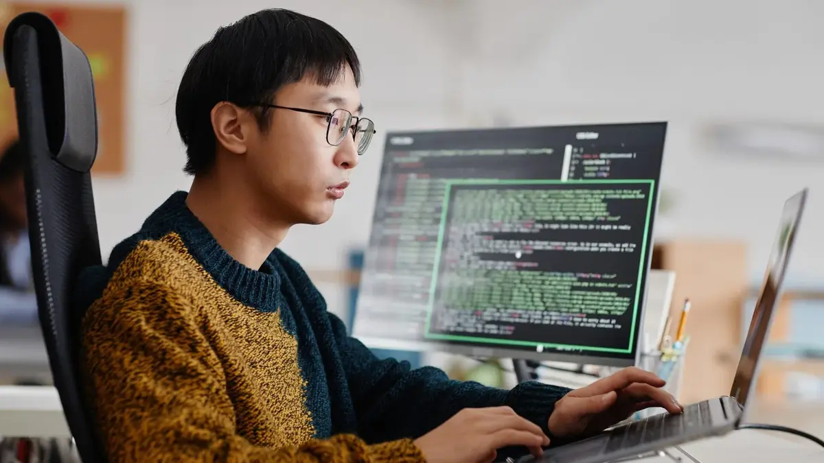 15 Online Computer Science Summer Schools for High School Students