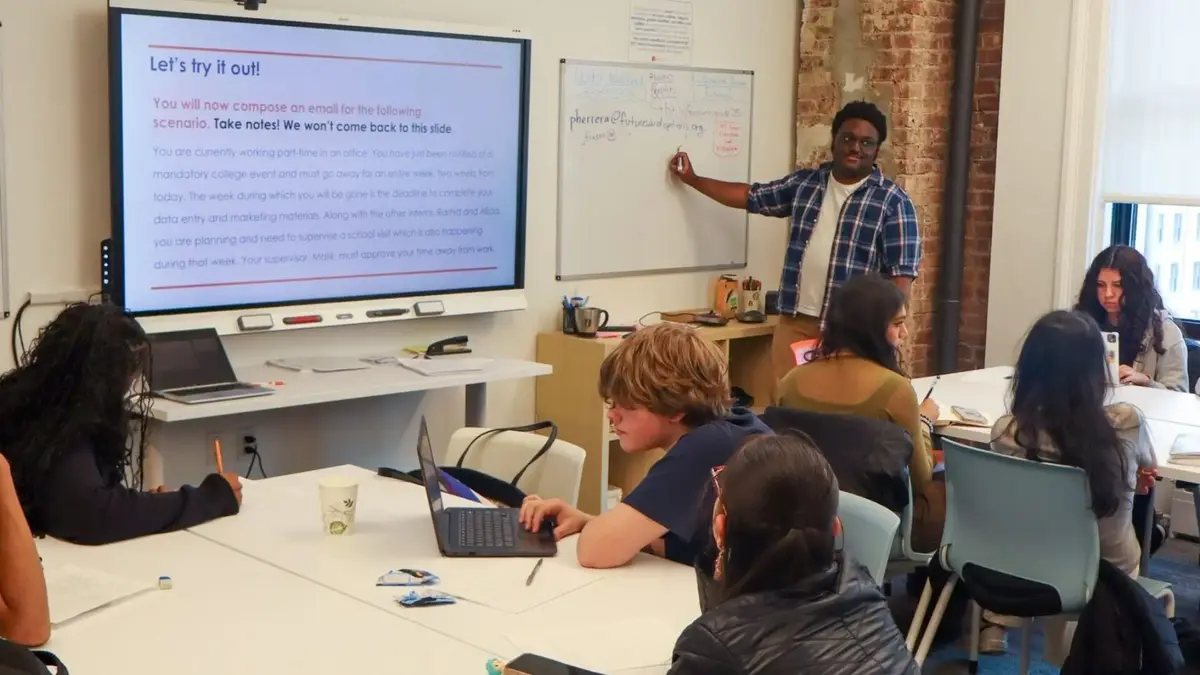 15 Free Internships in NYC for High School Students 2
