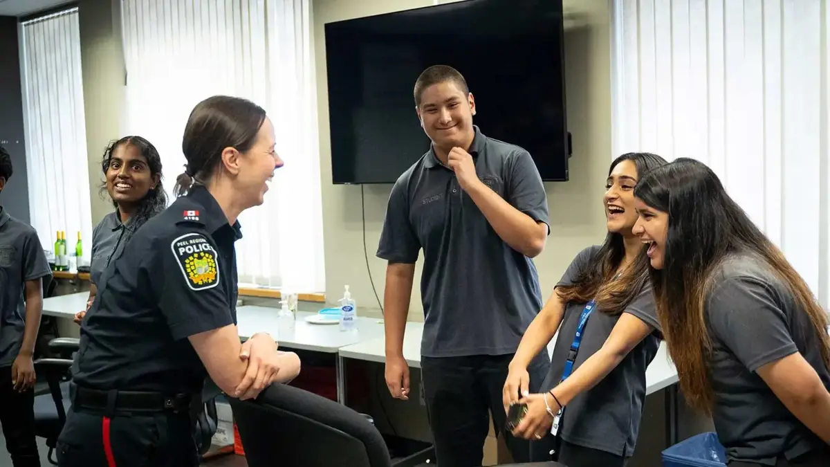15 Law Summer Schools in Canada for High School Students 3