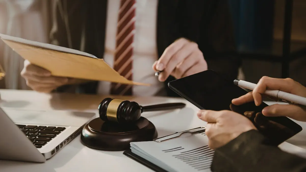 15 Law Summer Programs in Canada for High School Students