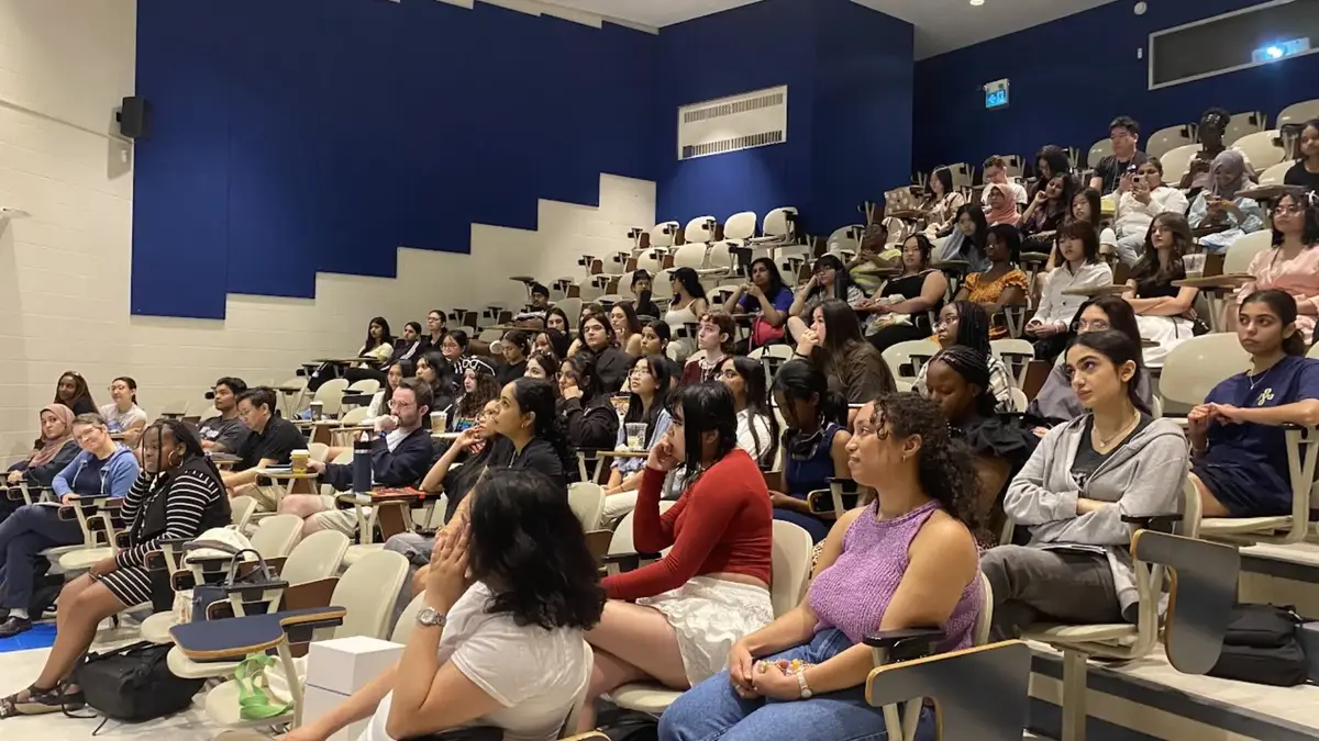 15 International Relations Programs in Canada for High School Students 2