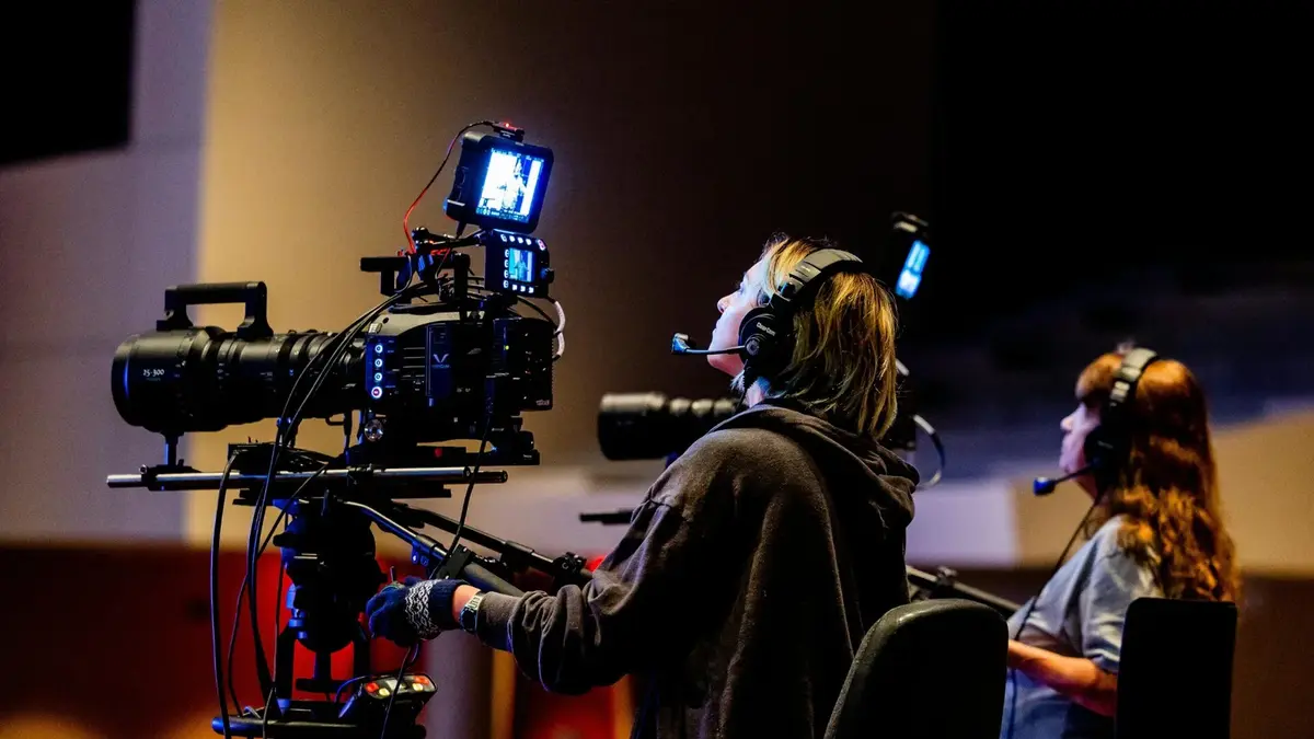 15 Film Internships for High School Students