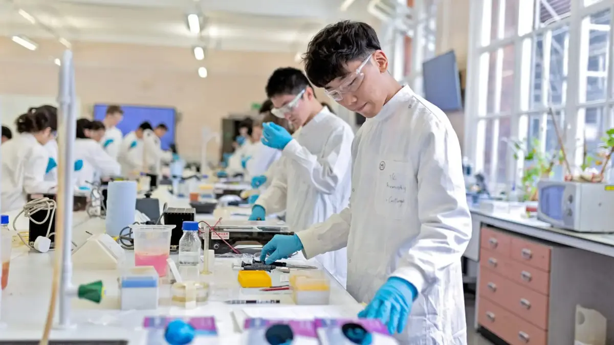 15 Engineering Internships in the UK for High School Students 3