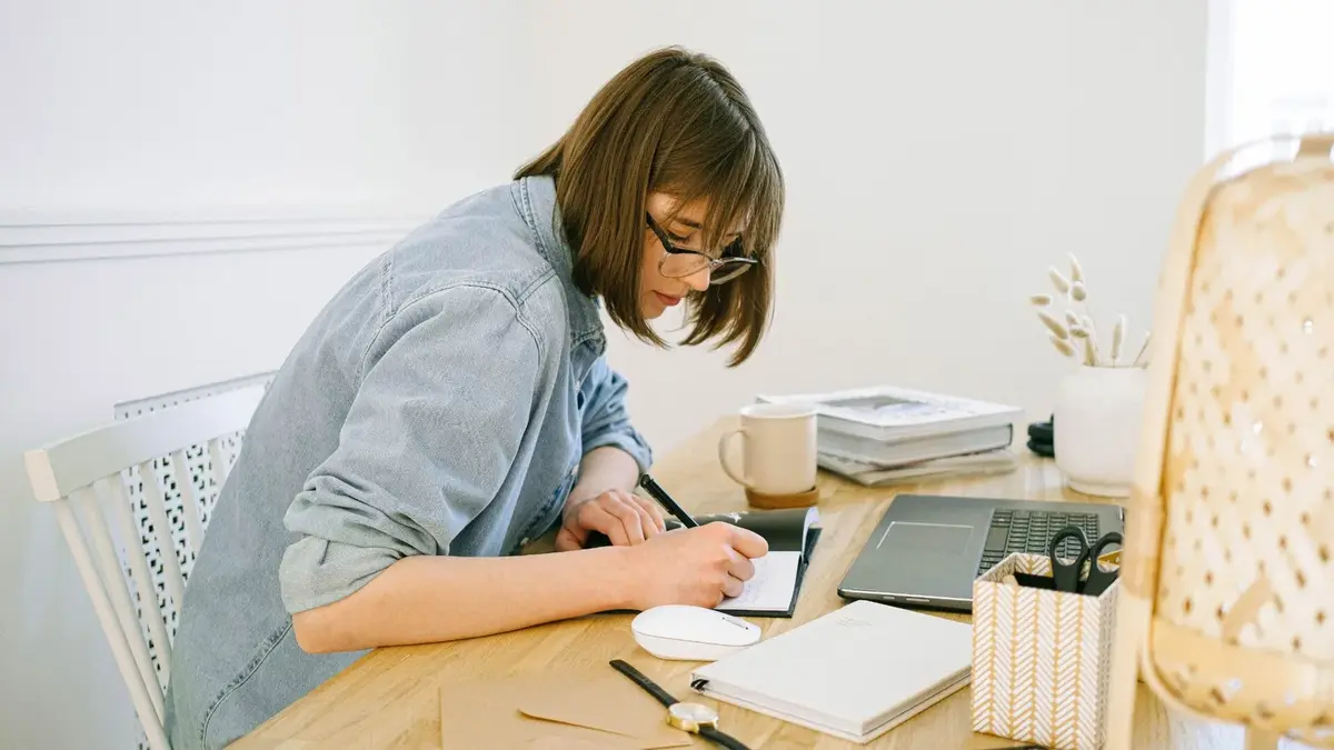 15 Creative Writing Summer Programs in the UK for High School Students