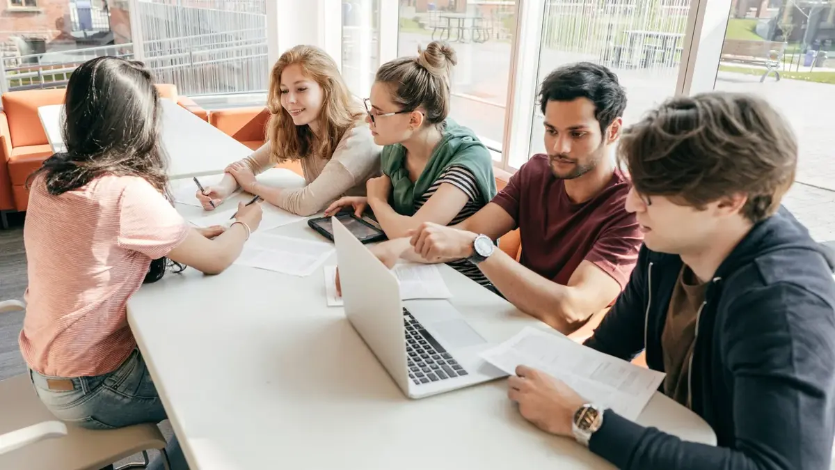 15 Competitive Summer Programs for High School Students