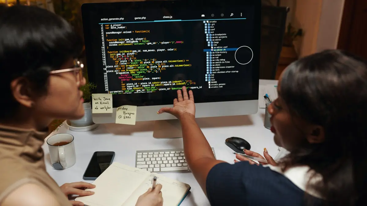 15 Coding Summer Camps for High School Students