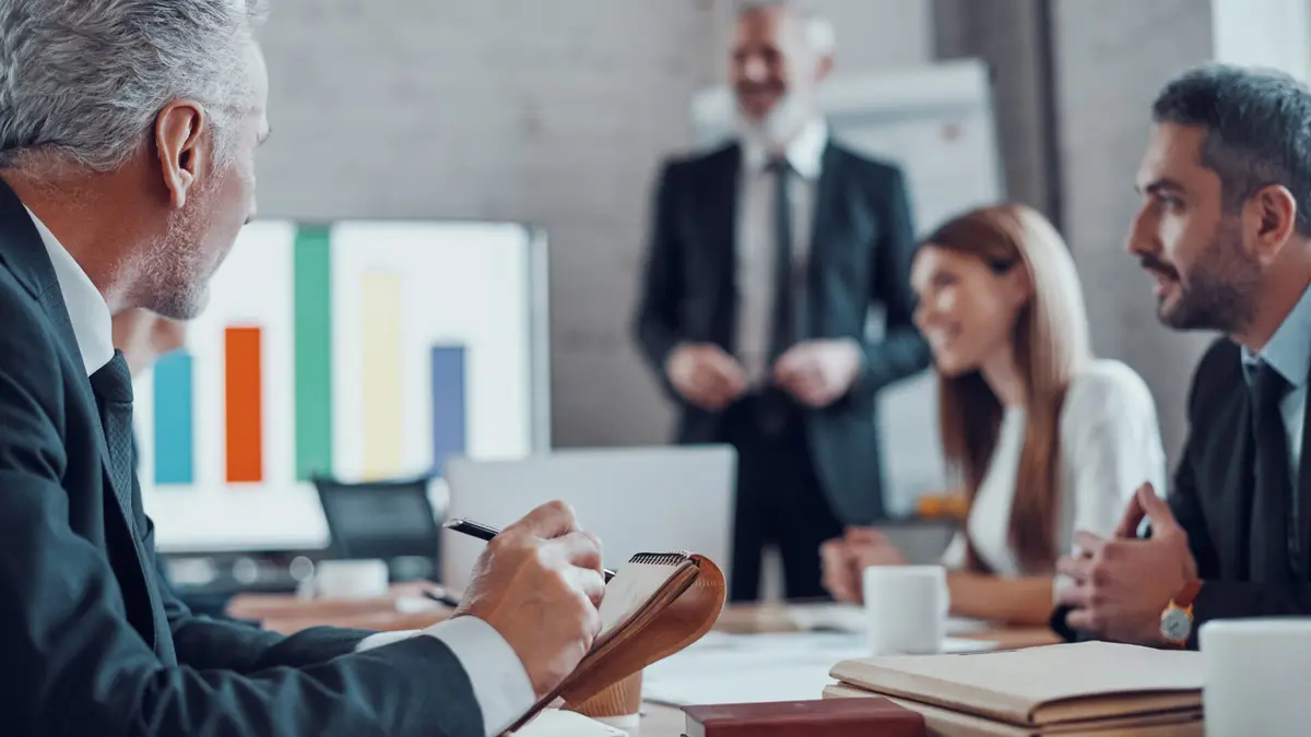15 Business Management Summer Internships for High School Students