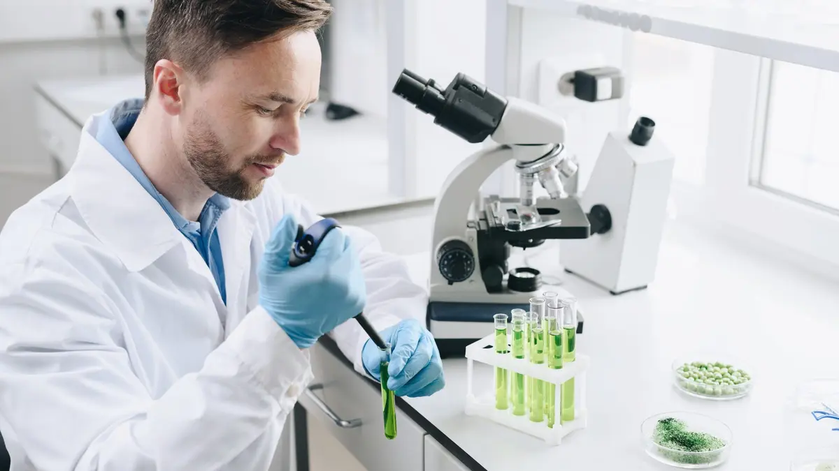 15 Biology Summer Programs in Europe for High School Students