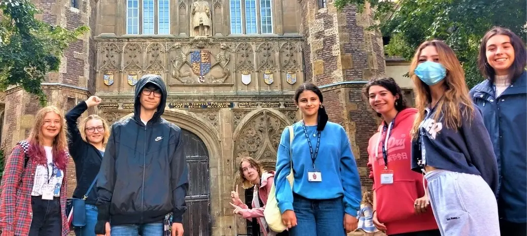 Scavenger Hunt at Jesus College (13-15)