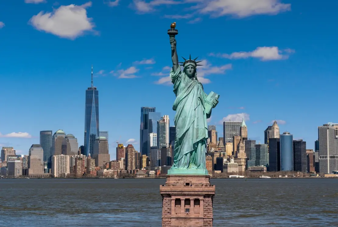 Stepping Beyond Comfort: Ashley Diec’s Path from Oxford Law to New York Finance