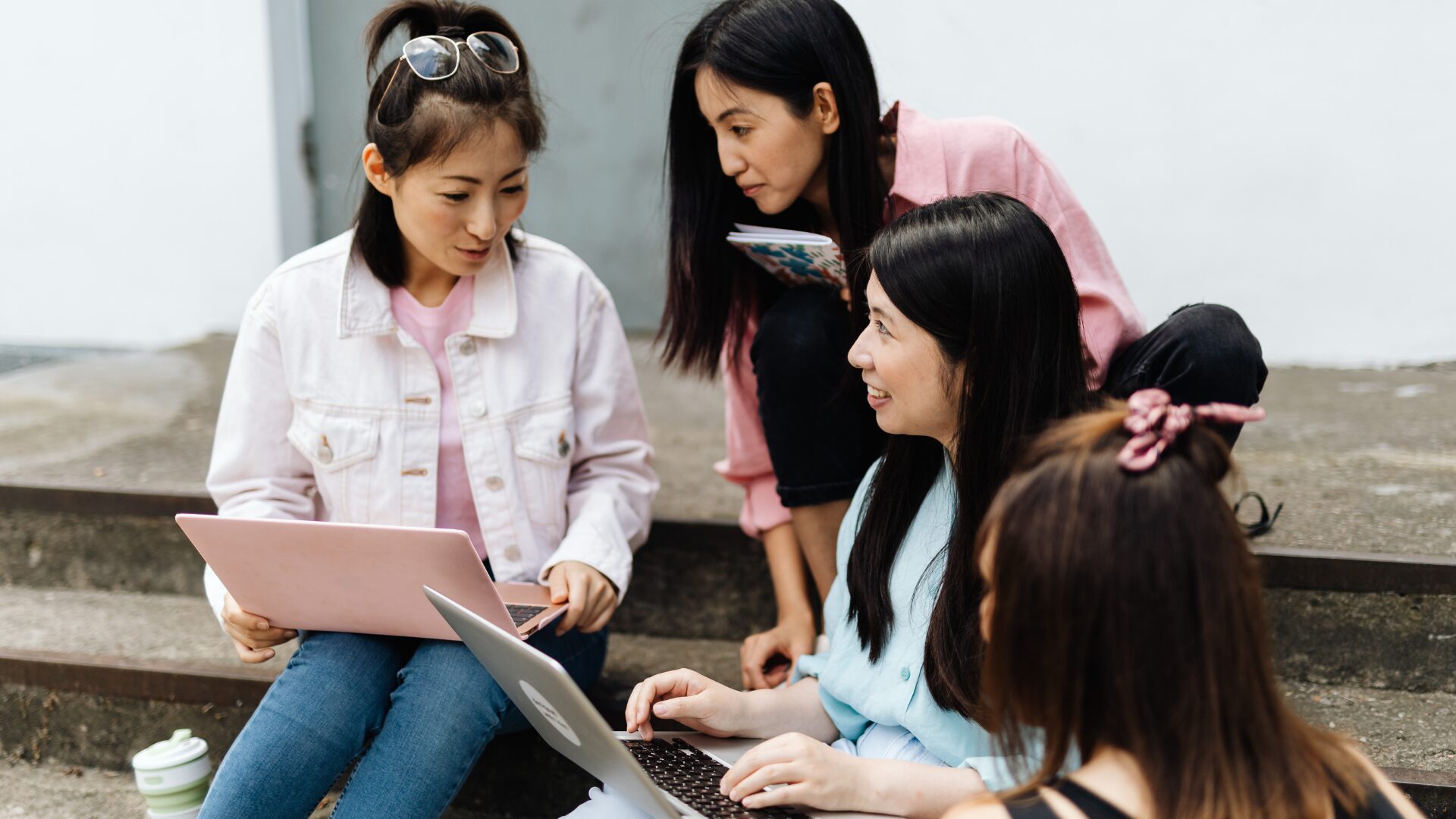 15 College Programs for High School Seniors