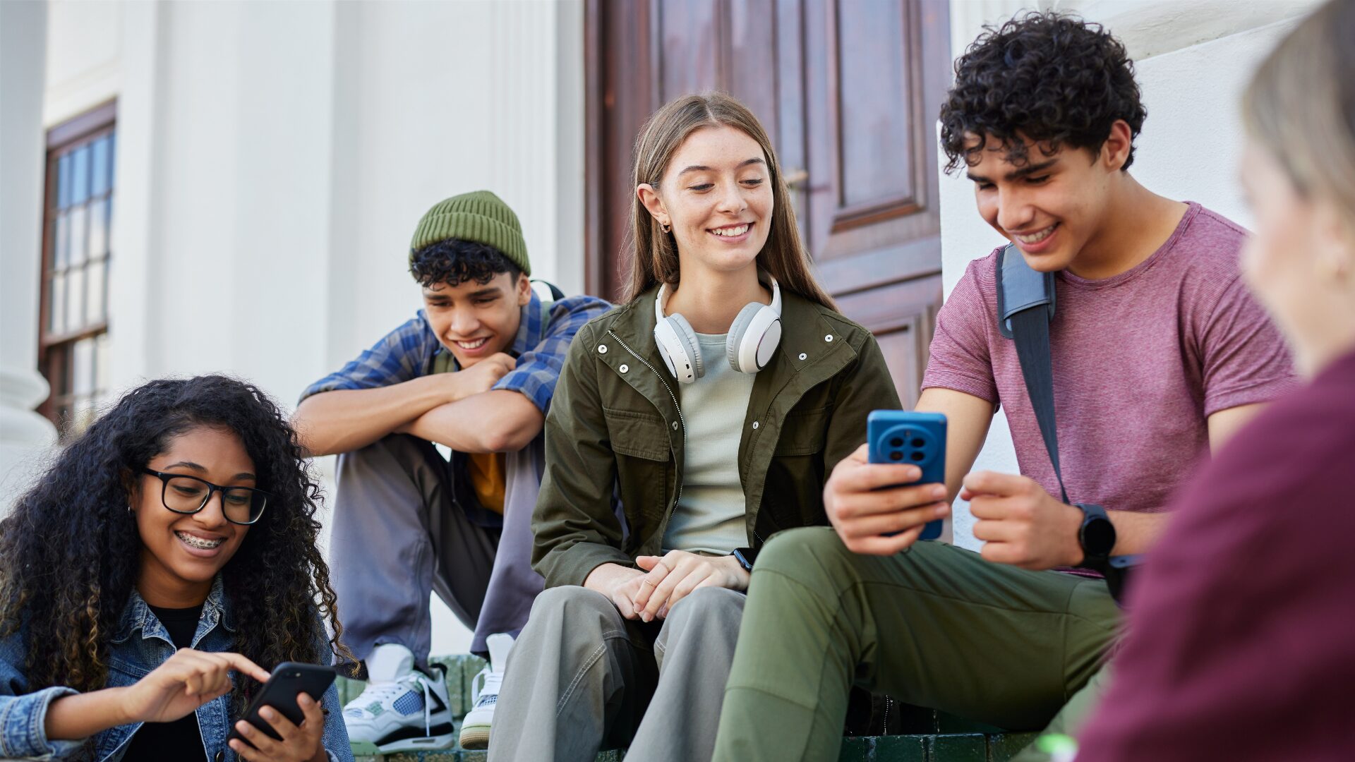 13 Study Abroad Programs for High School Students in 2026