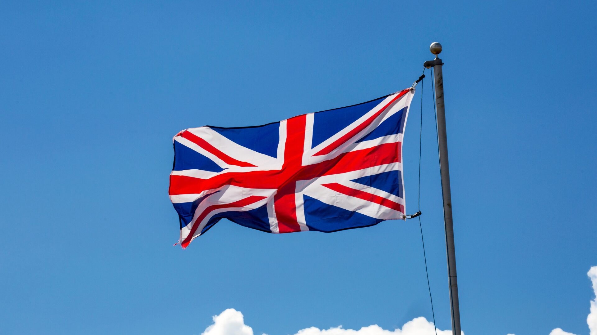 15 Summer Programs in the UK for International High School Students