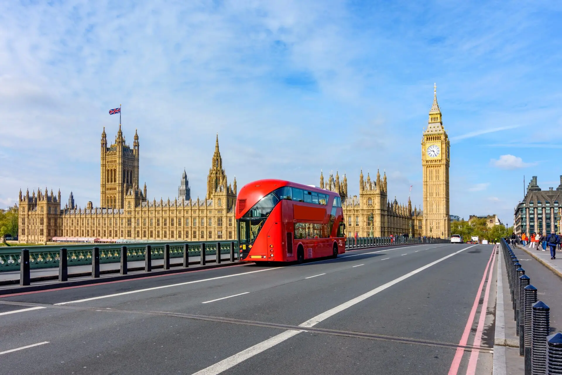 15 Summer Schools in London for 14 Year Olds