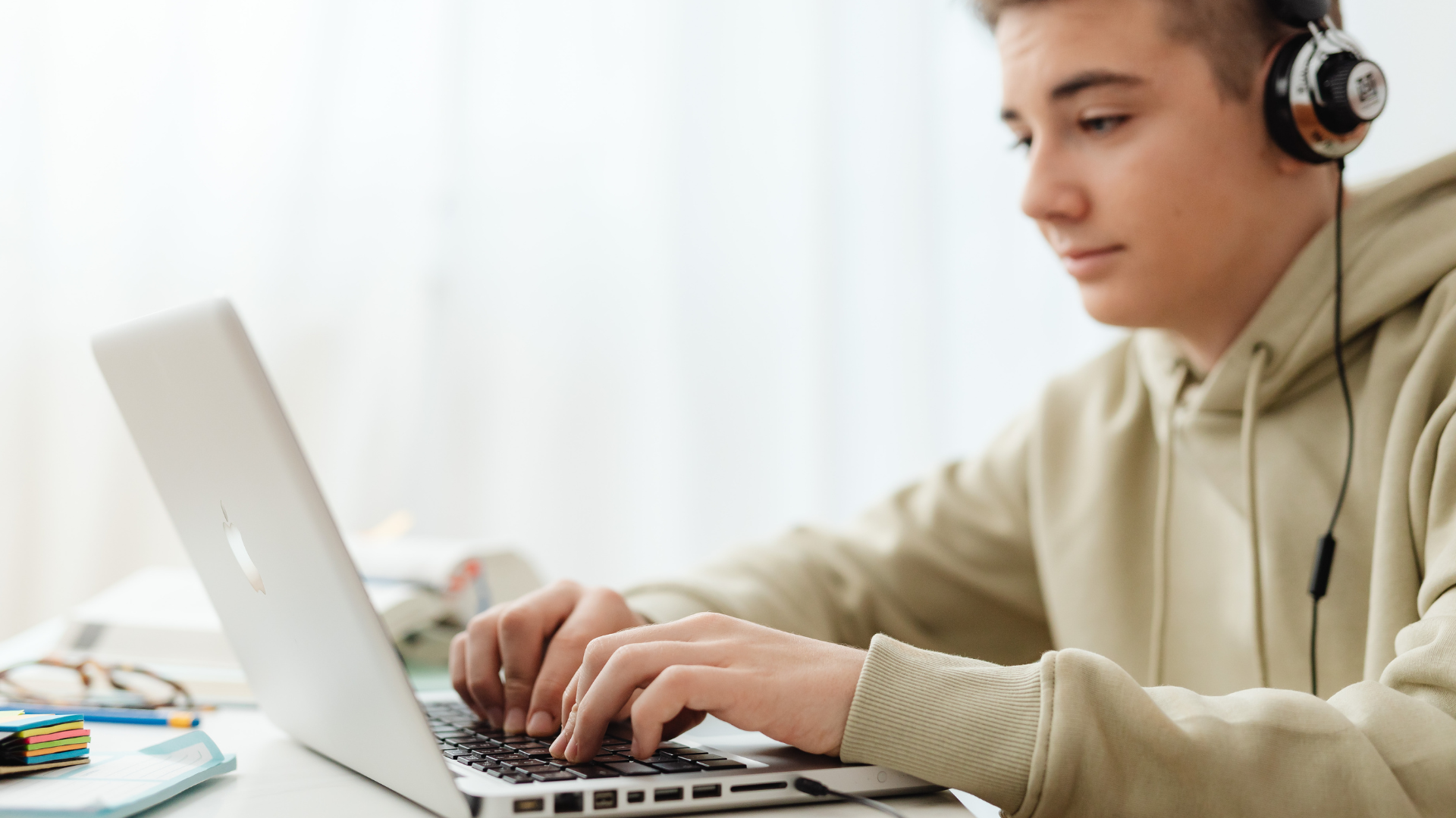 15 Online Python Courses for High School Students