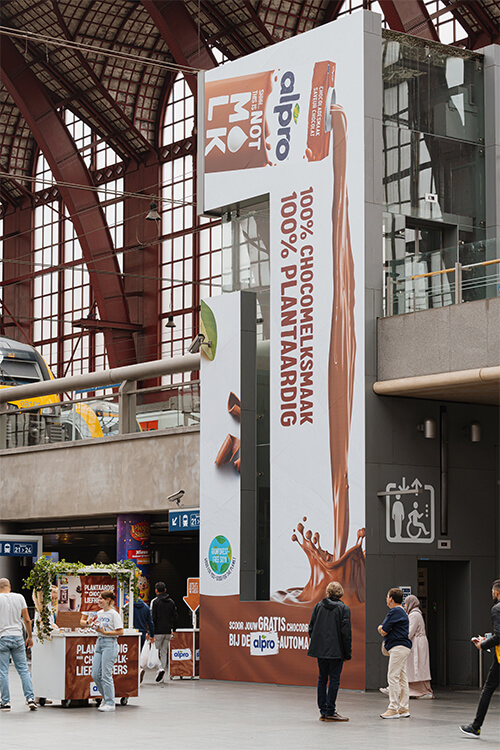 wall antwerpen-centraal alpro