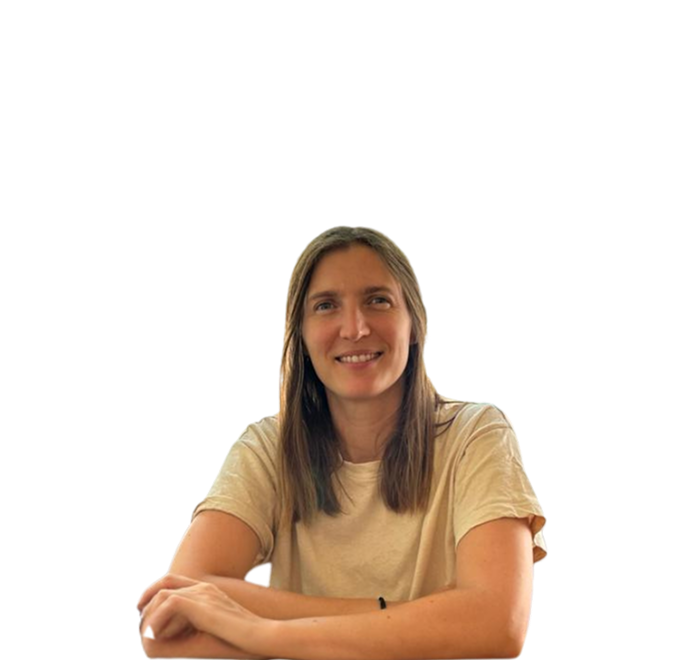 Une photo de Juliette Tassy, engagée aux côtés des projets solidaires pour la recherche de financement et la création de solutions no-code pour faciliter le quotidien des associations.