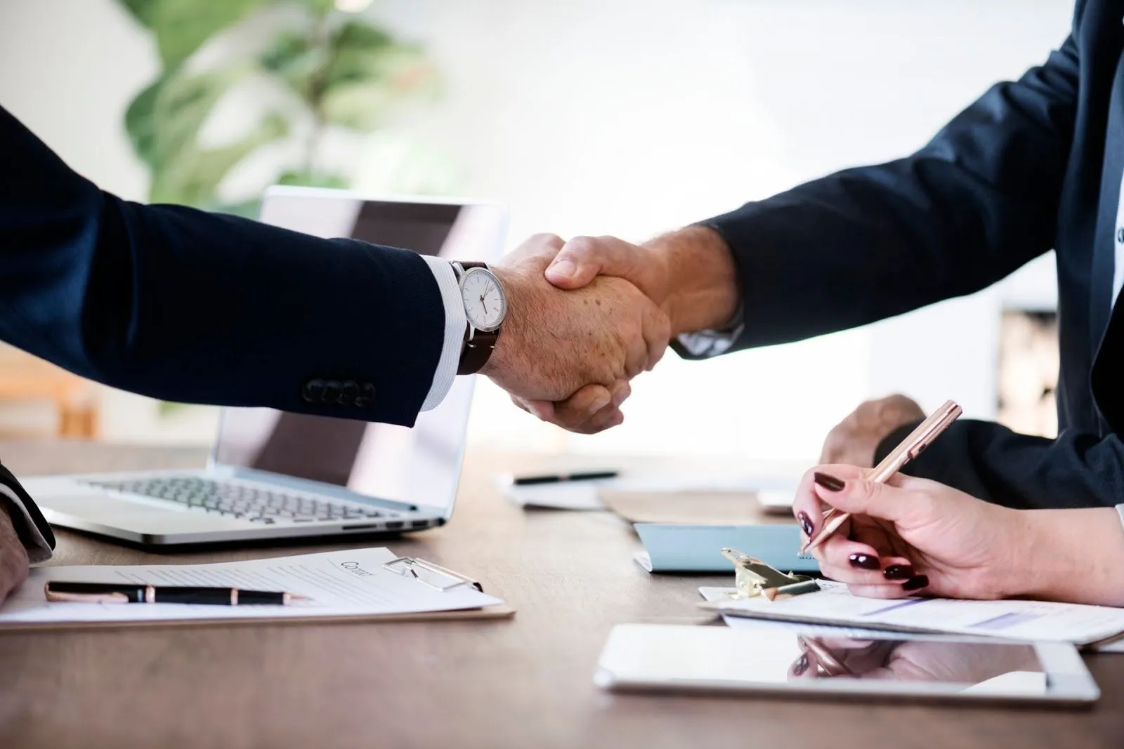 Should You Make Employees Sign NDAs?