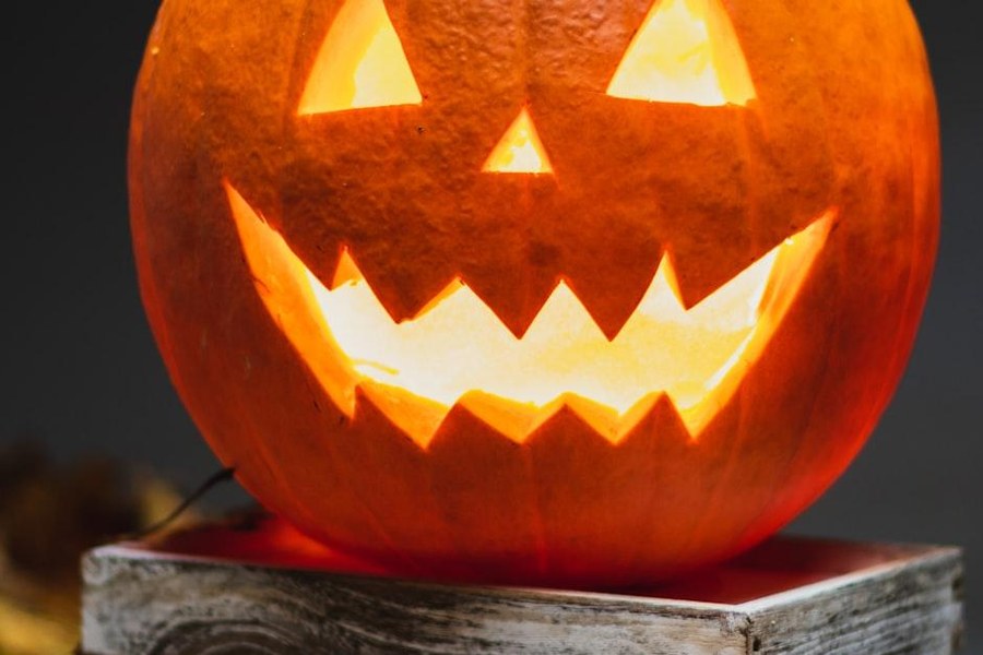 Udskåret græskar – Halloween i HubNordic torsdag den 29. oktober
