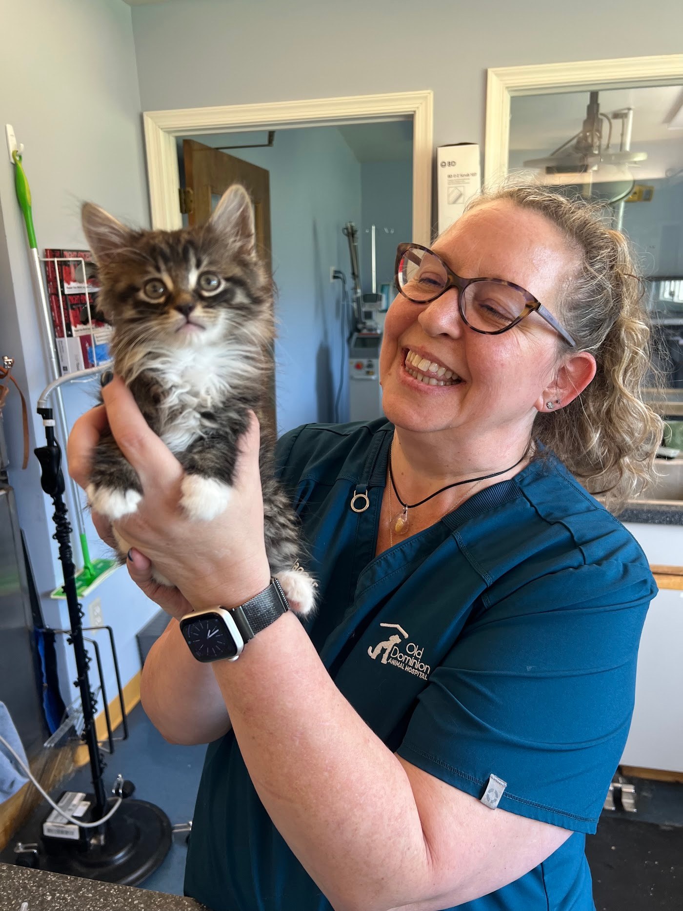 Dr. Courtney Jagger with an exotic patient