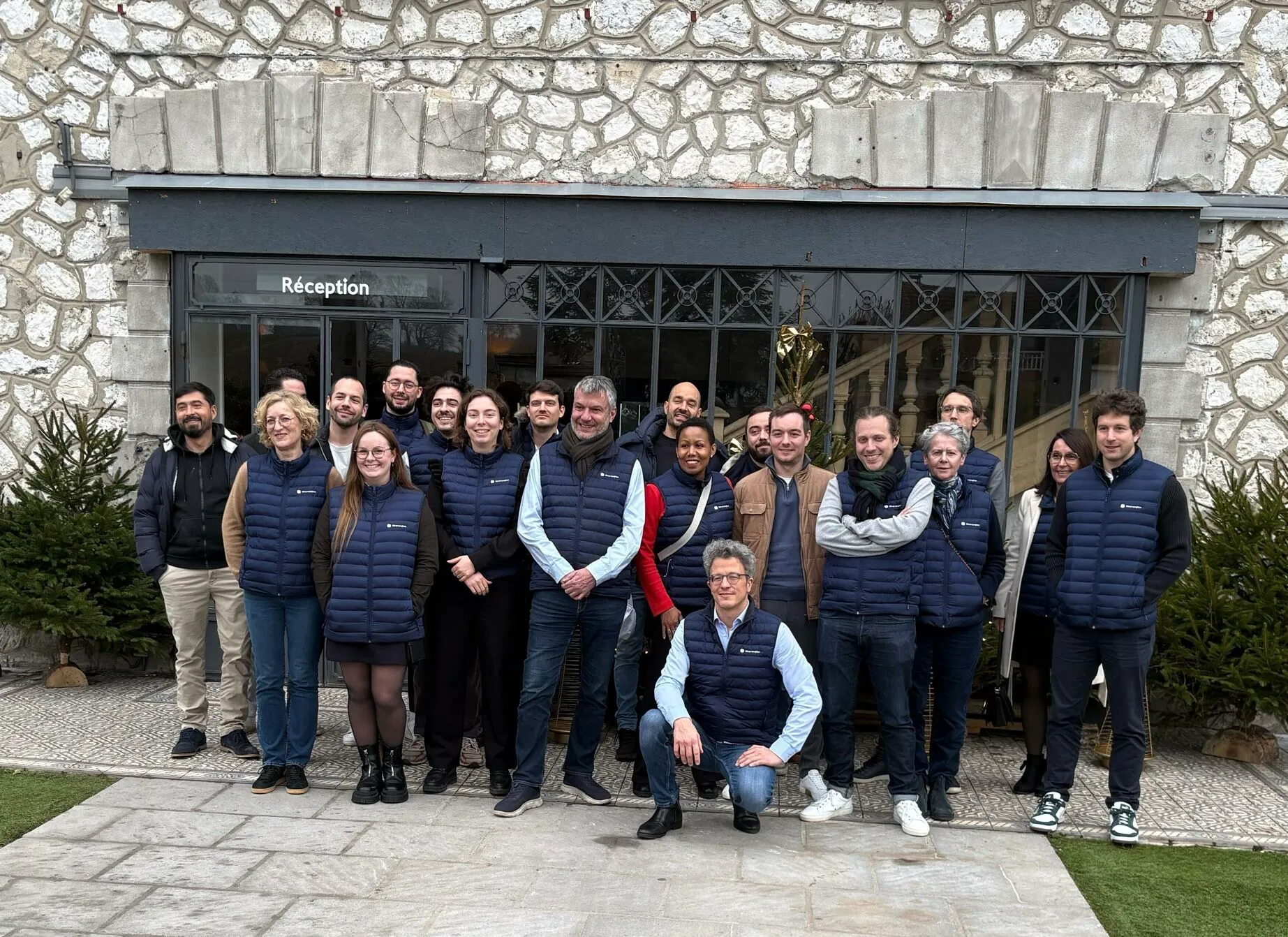 Photo de l'ensemble des collaborateurs Sirenergies prise lors du séminaire d'hiver 2025