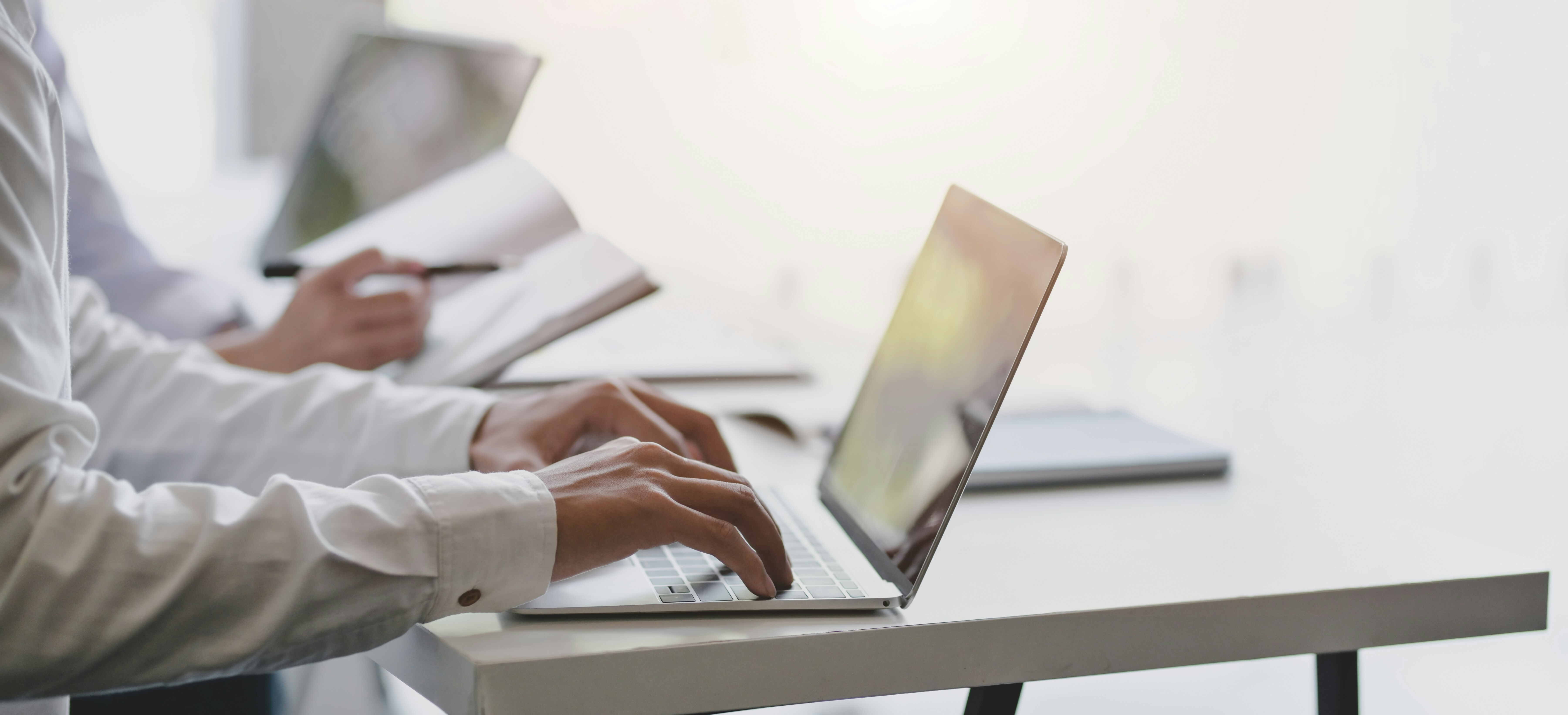 Startup founder working on O-1 visa evidence, compensation, equity, contracts, and traction strategy