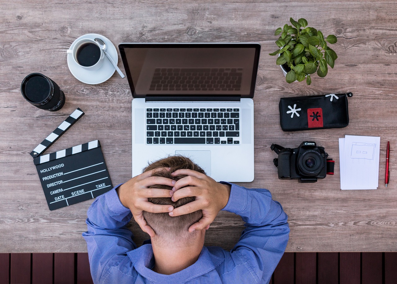 Blogger, Guionista, Desesperado