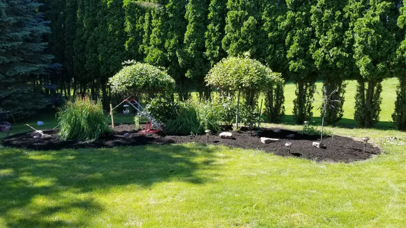 Landscape project completed by Diamond Landscape & Design, serving neighborhoods throughout Niagara County.