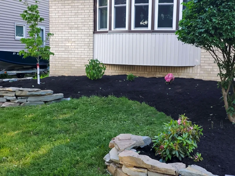 Landscaping project completed by Diamond Landscape & Design, serving neighborhoods across Niagara County and WNY.