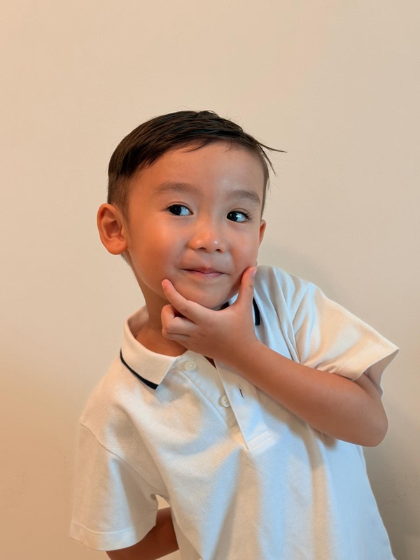 Noah R
