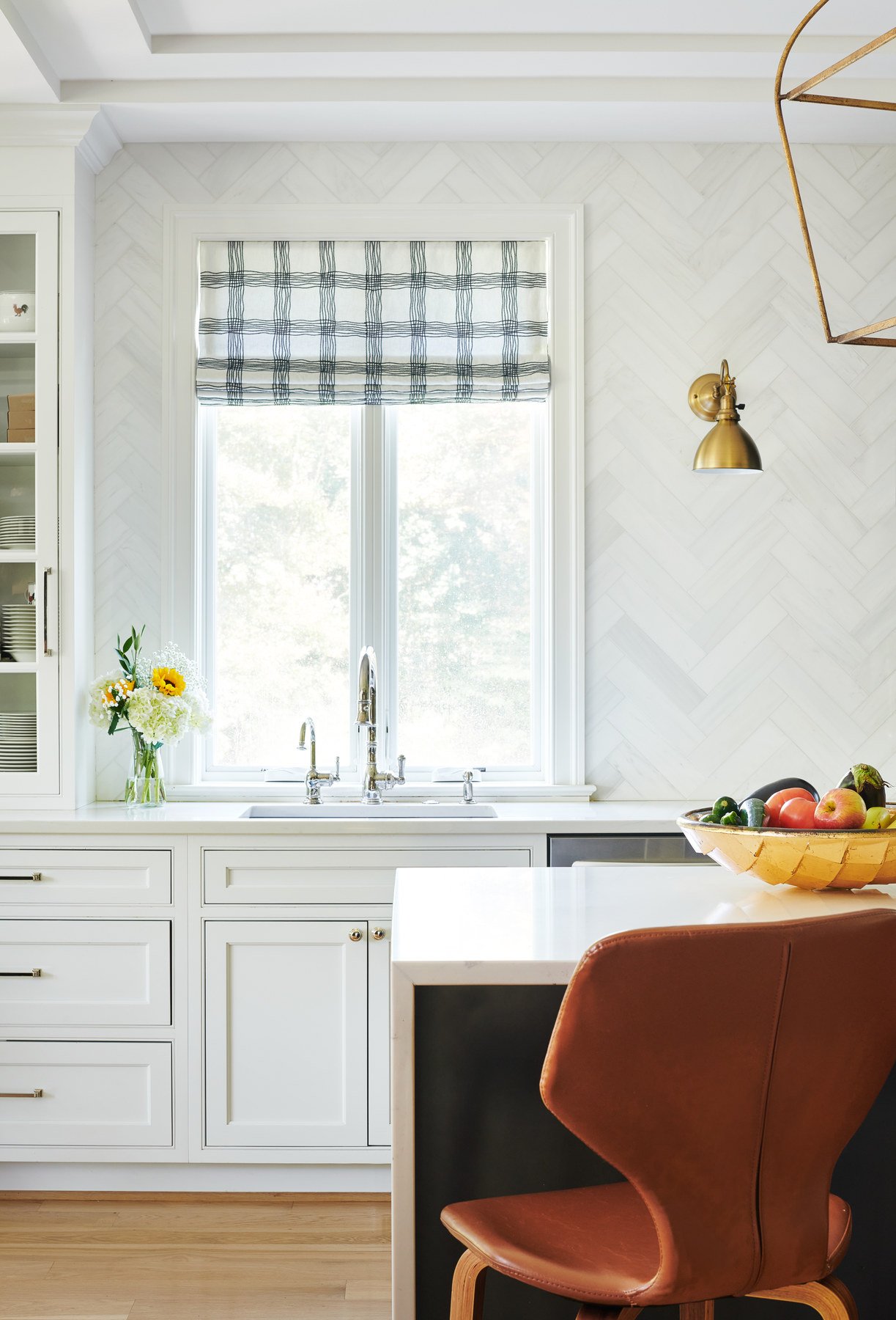 Colonial Village DC kitchen showcasing traditional design with modern amenities