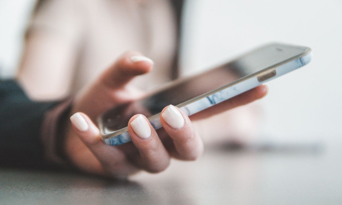 coping with stress and anxiety by calling the sponsor