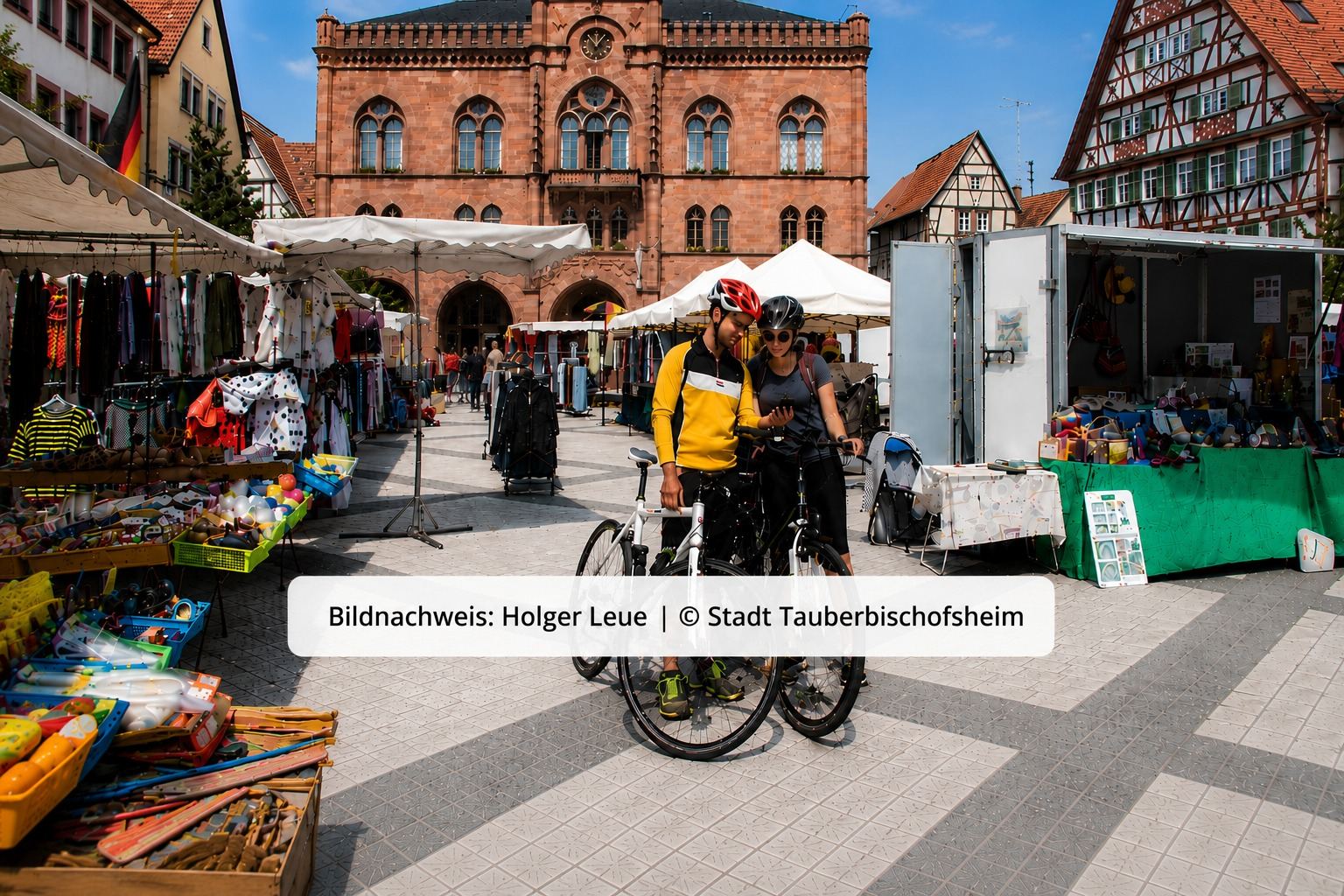 Tauberbischofsheim, Markplatz, Wochenmarkt 