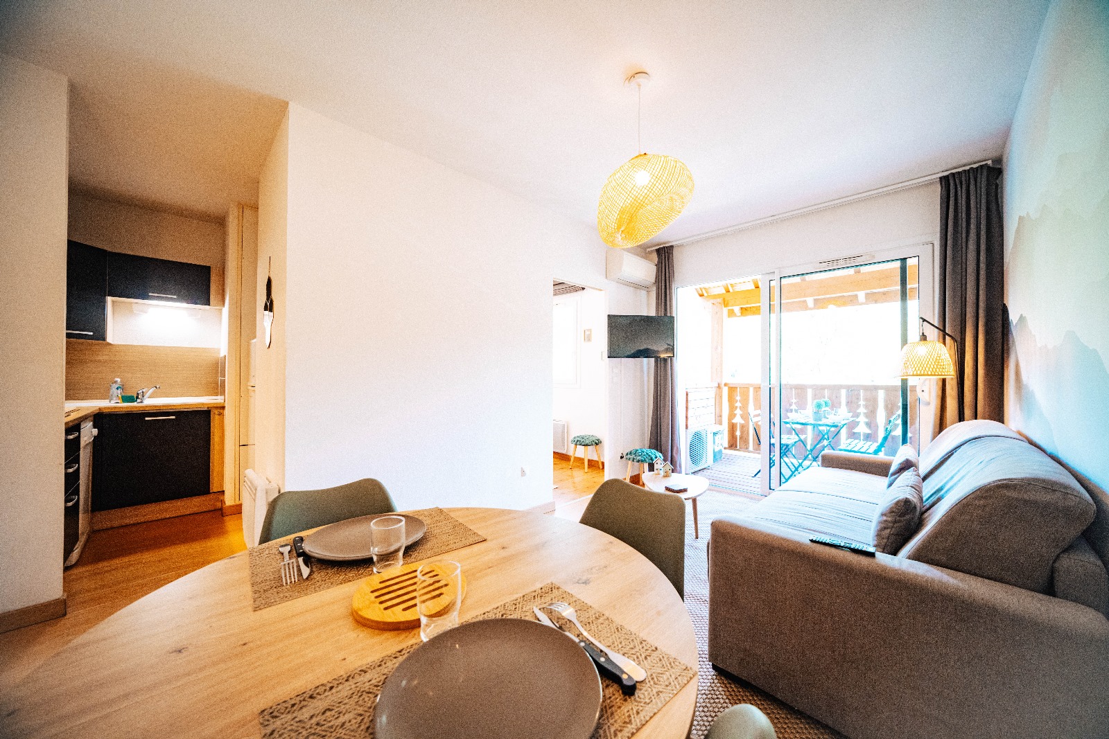 Le Sapin - Lumineux & chaleureux - Parking