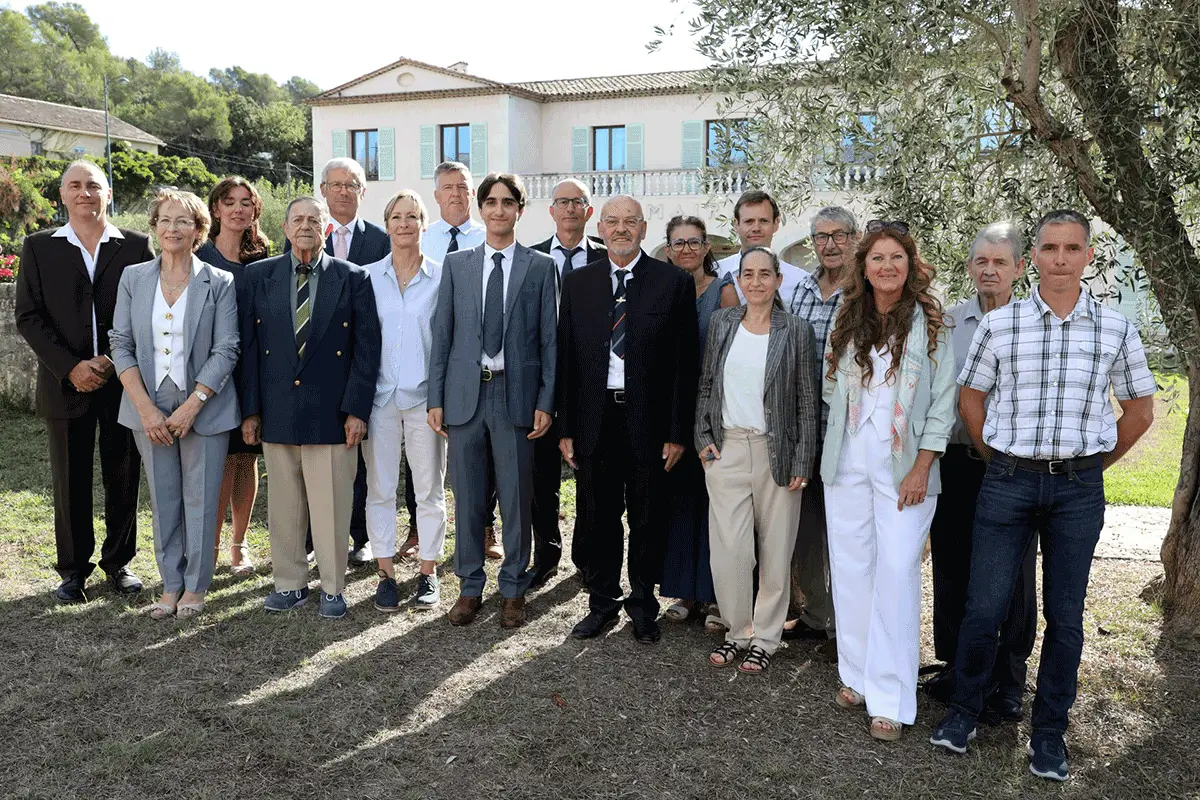 photo de l'équipe de la campagne municipale de choisir roquefort