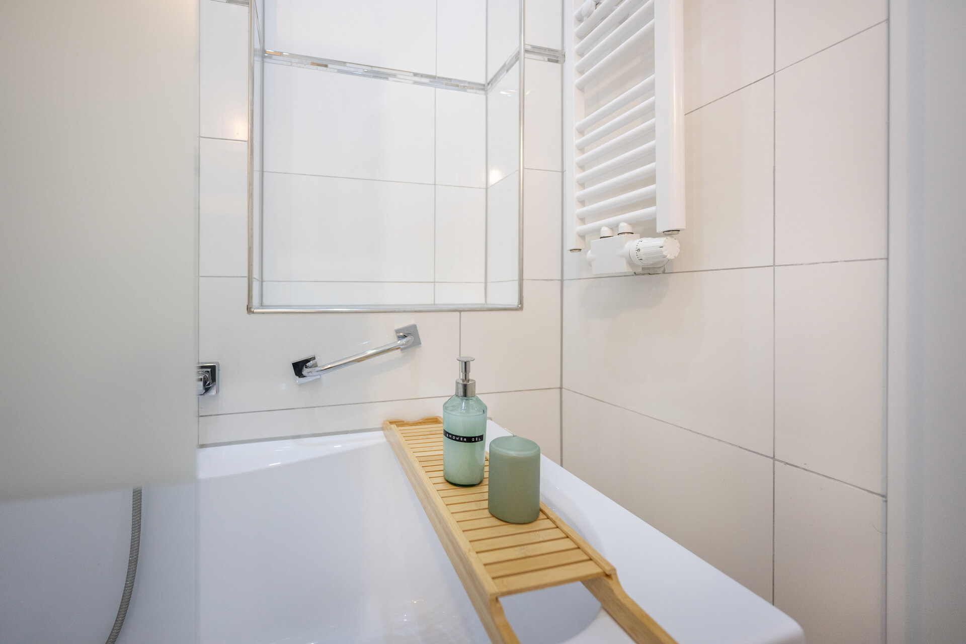 Badezimmer mit Badewanne