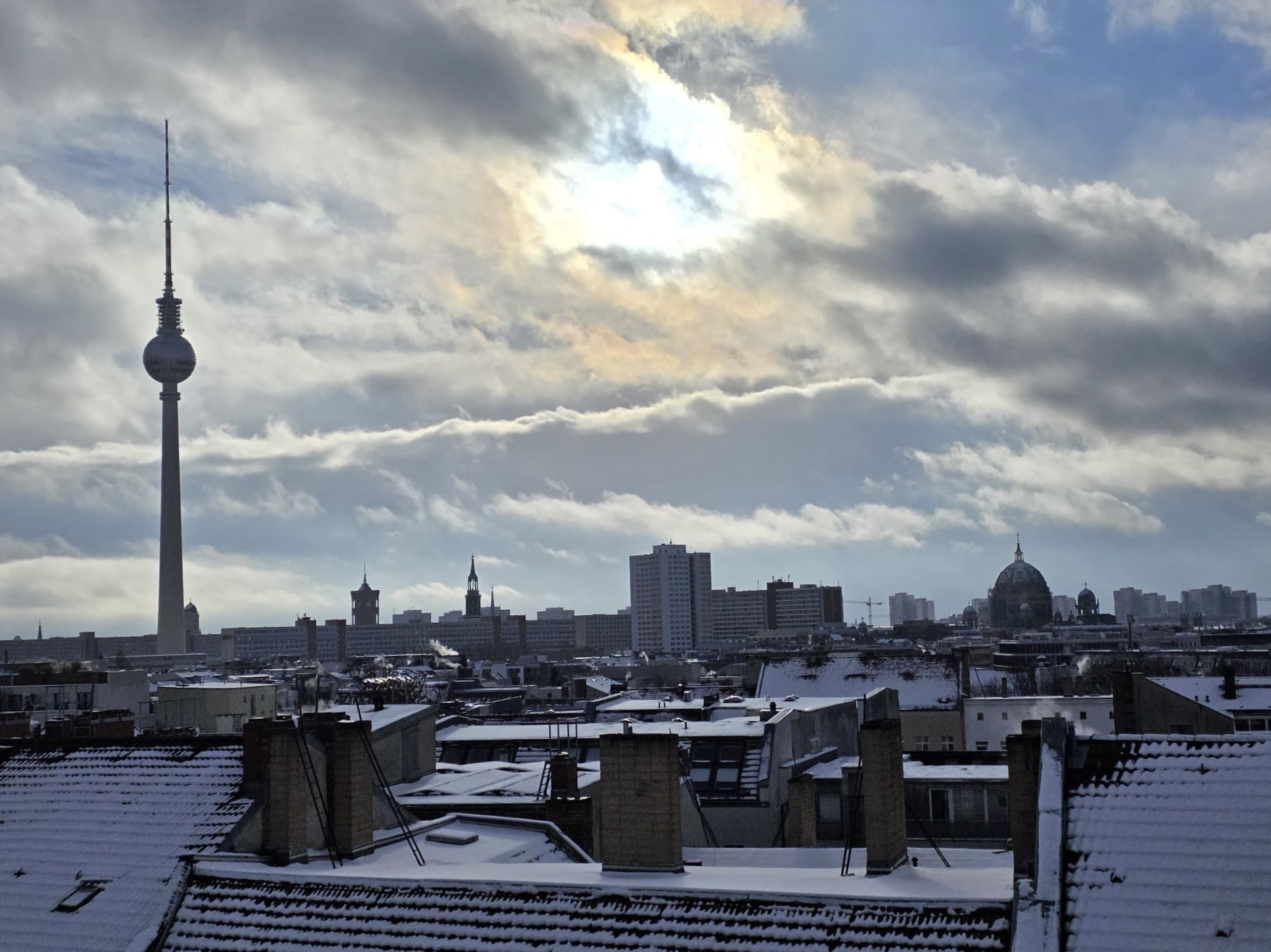 Berlin Skyline Winter Schnee Urlaub 