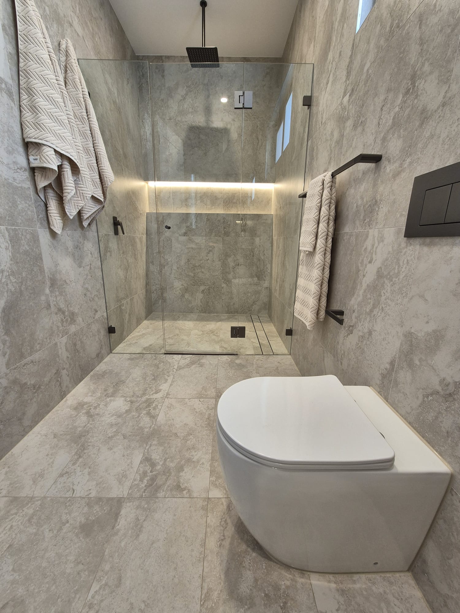 project-picnic-point-bathroom