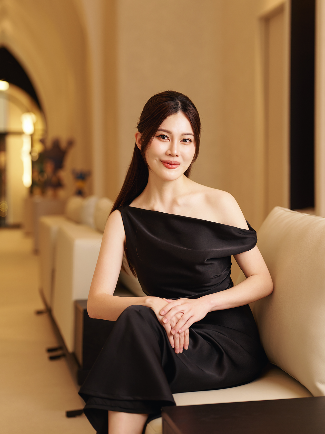 dr michelle infront of facial machine